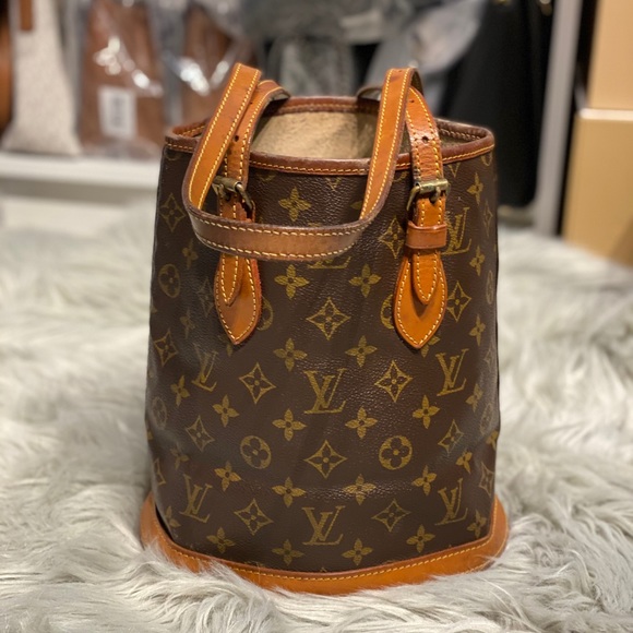 Louis Vuitton Handbags - Louis Vuitton Bucket dc1993